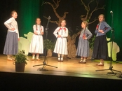 Zespół "Gronie" z nagrodami