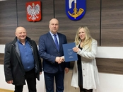 Umowa na dowóz uczniów podpisana